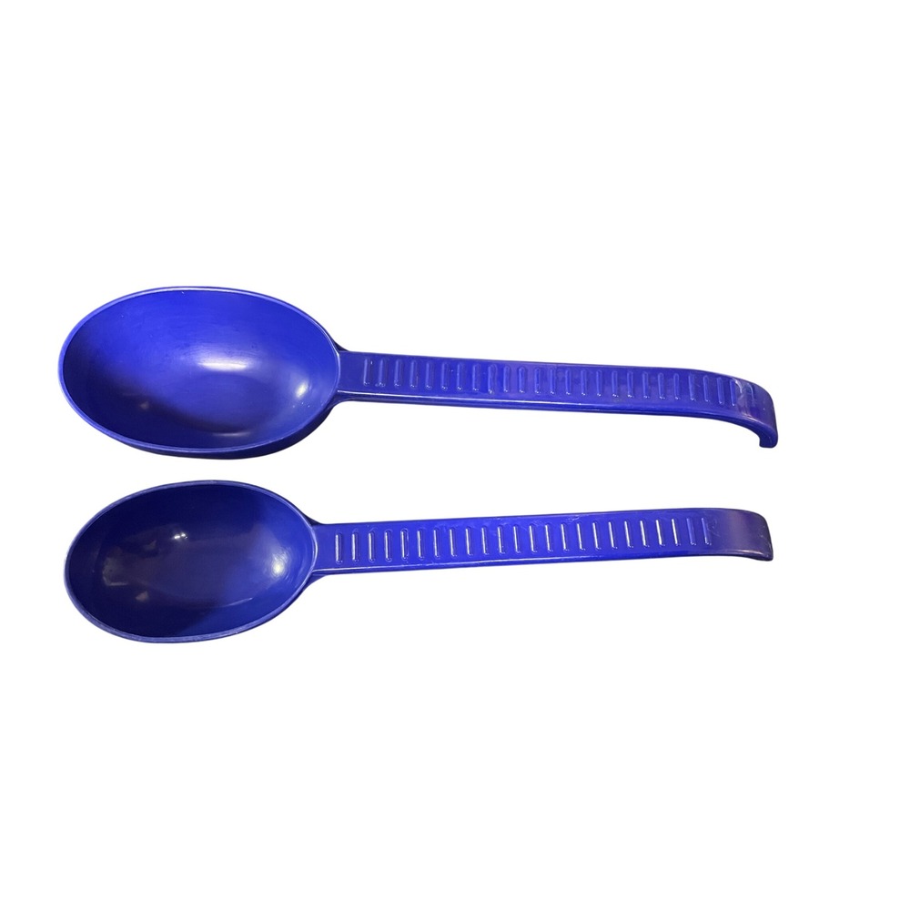 Weight Watchers Blue Plastic Portion Control‎ Measuring Cups 1 Cup 1/2 Cup Set
